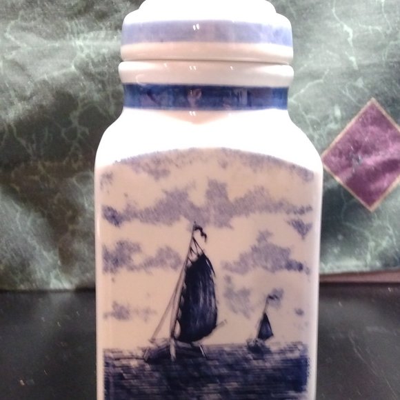 Delf Blue canister jar with lid - Picture 1 of 8